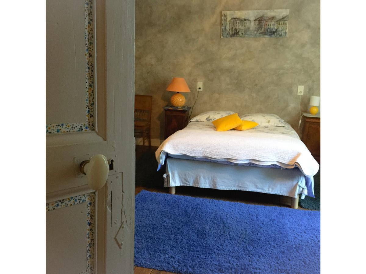 Domaine De Puytirel Bed & Breakfast Champagne-et-Fontaine Exterior photo